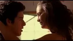 Jouer Films pour adultes avec deux jeunes ayant des relations sexuelles se filmant avec l'ordinateur portable