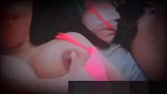 Afspelen Stiefvader en magere tienerbrunette's vakantievreugde: pov cumshot